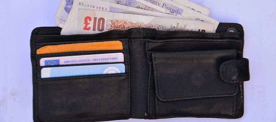 Geldbörse sollte man haben Schuldenfreidurch berater Schuldner-Hotline Bremen Horn-Lehe