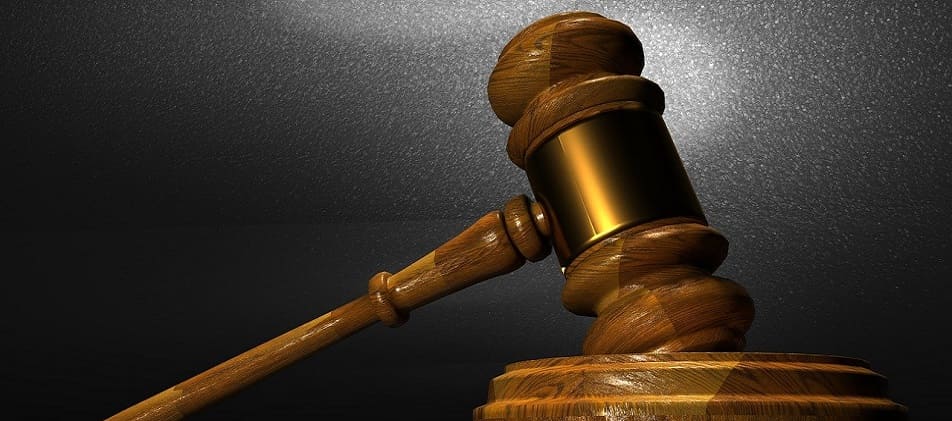 Gerichtshammer für die Verhandlung vor dem Gericht hilfe bei Insolvenz Schuldner-Hotline Ritterhude